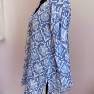 Lily like Blue and White Patterned Blouse